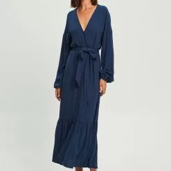 Tussah Shop 16 Tussah Viviane Midi Dress