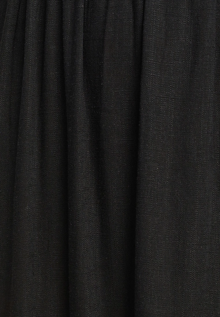 Tussah Elyssa Midi Dress 8 Tussah Elyssa Midi Dress - Image 6