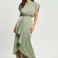 Tussah Madilyn Midi Dress