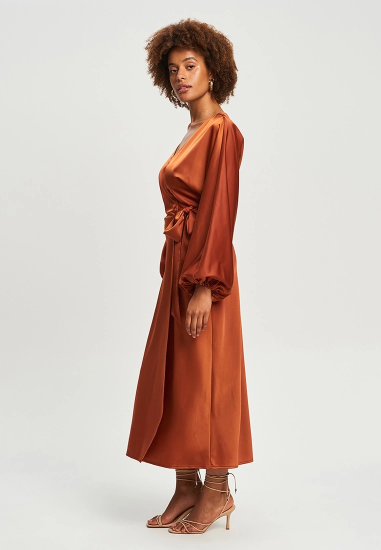 Tussah Lexi Midi Dress 4 Tussah Lexi Midi Dress - Image 2