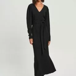 Tussah Amarah Midi Dress