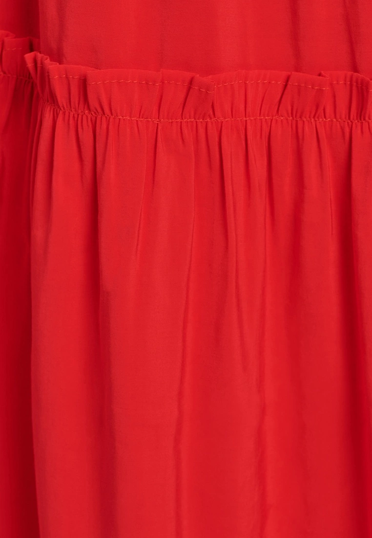 Tussah Katelyn Midi Dress 8 Tussah Katelyn Midi Dress - Image 6